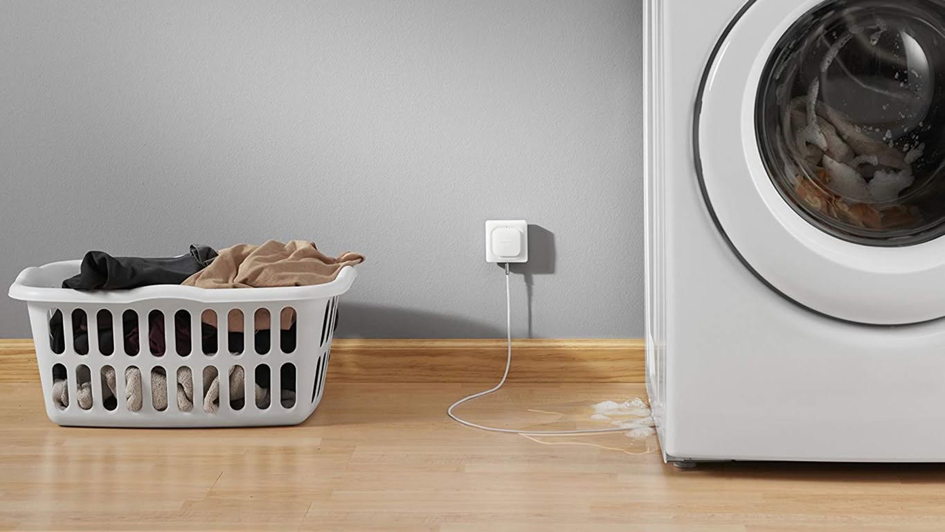 Smart water leak detection technology for the home